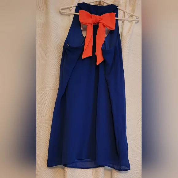 Dress - Picture 2 of 2